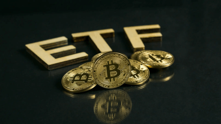 bitcoin etfs e adoção institucional